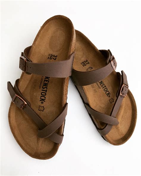 birkenstock shoes near me.